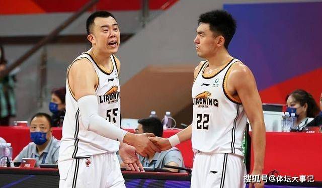 它讲述了成绩优异但家境贫寒的剑桥高材生姜喜宝与富豪勖存姿之间的一段传奇而又悲凉的爱情经历